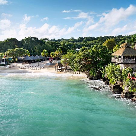 Sandals Ochi Beach All Inclusive Resort - Couples Only (Adults Only) オーチョ・リオス エクステリア 写真