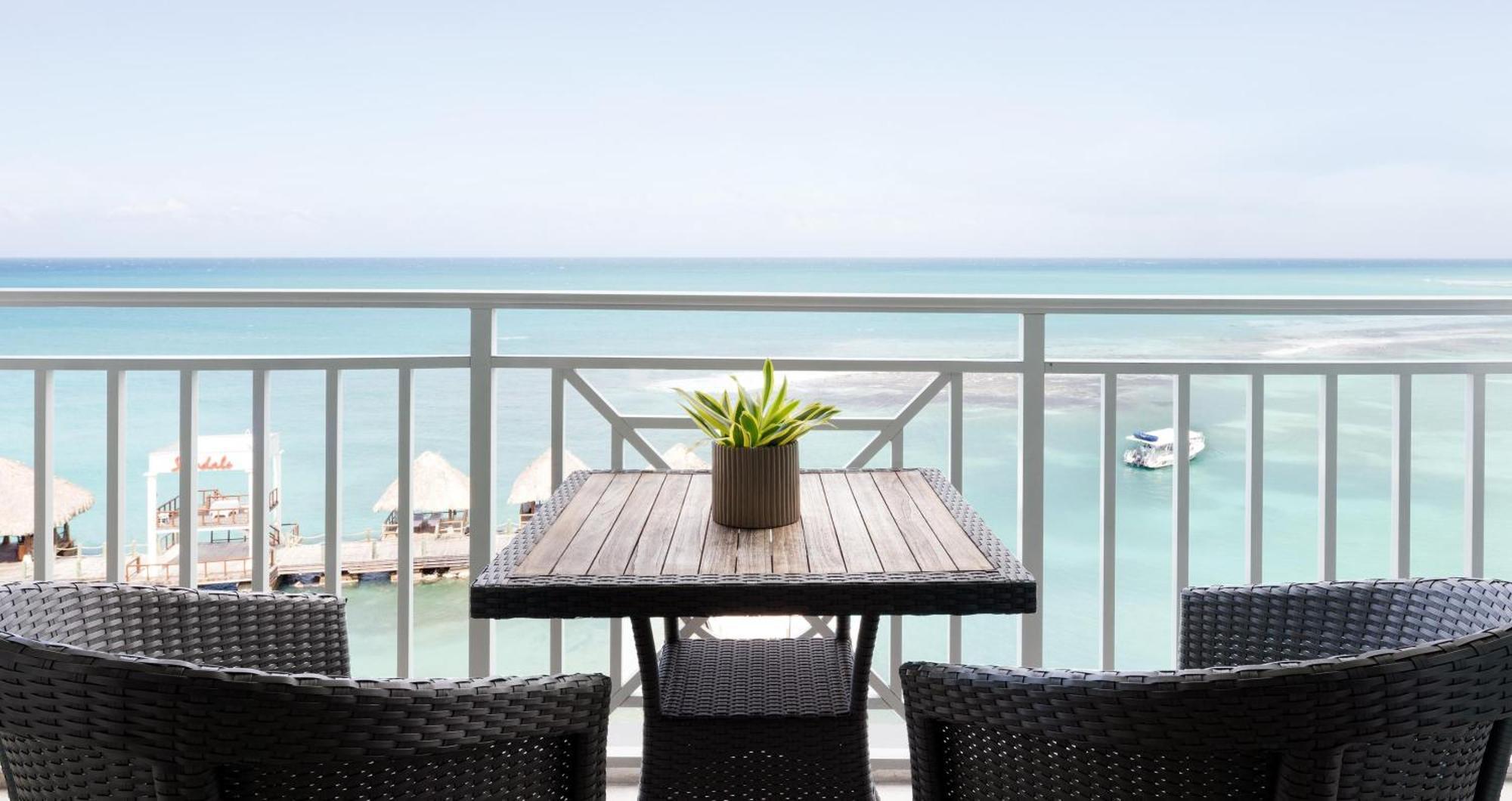 Sandals Ochi Beach All Inclusive Resort - Couples Only (Adults Only) オーチョ・リオス エクステリア 写真