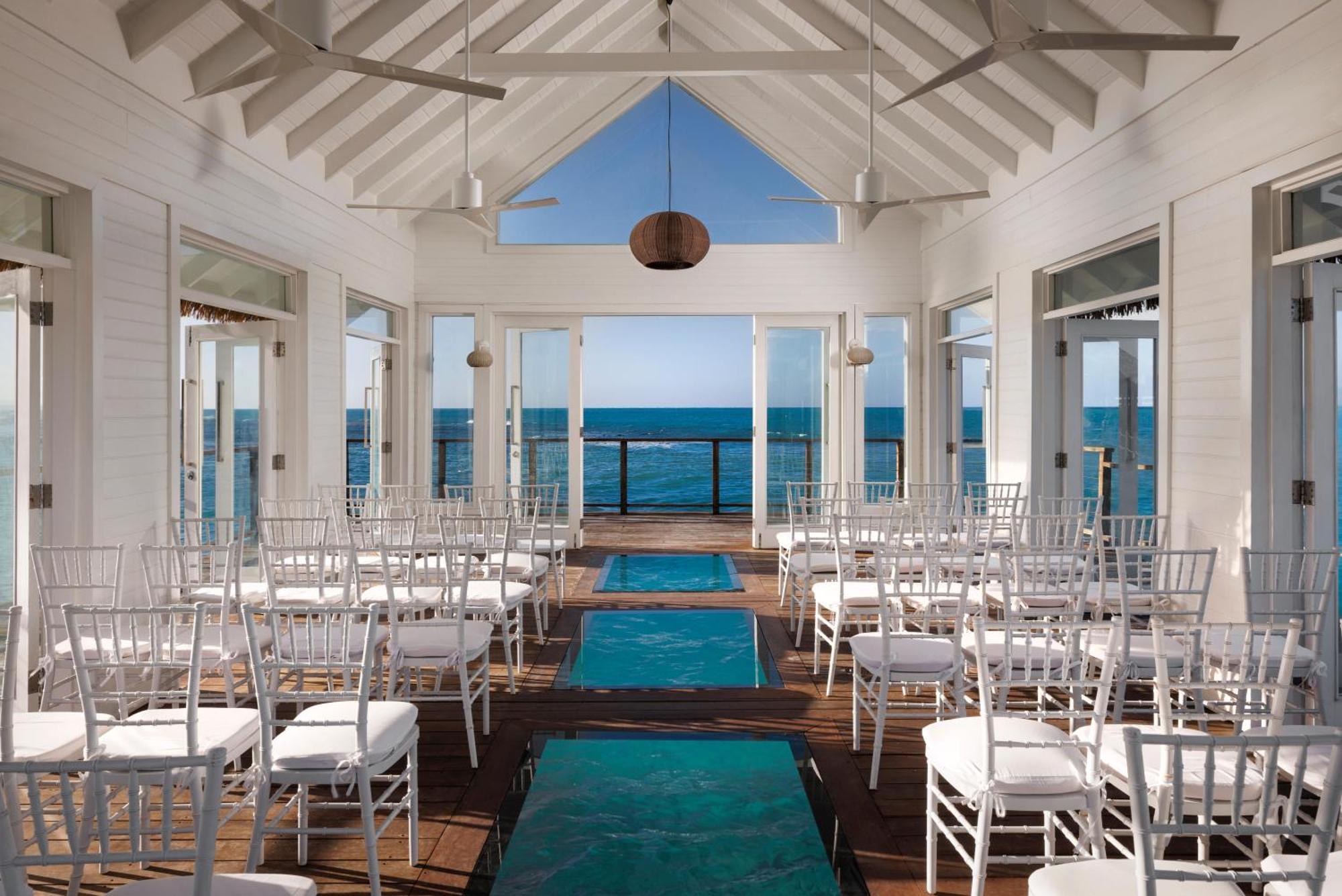 Sandals Ochi Beach All Inclusive Resort - Couples Only (Adults Only) オーチョ・リオス エクステリア 写真