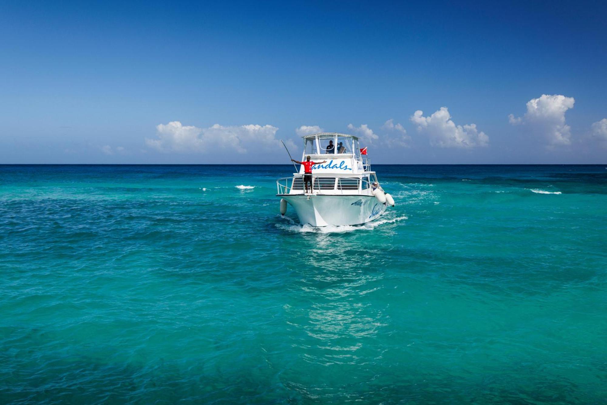 Sandals Ochi Beach All Inclusive Resort - Couples Only (Adults Only) オーチョ・リオス エクステリア 写真