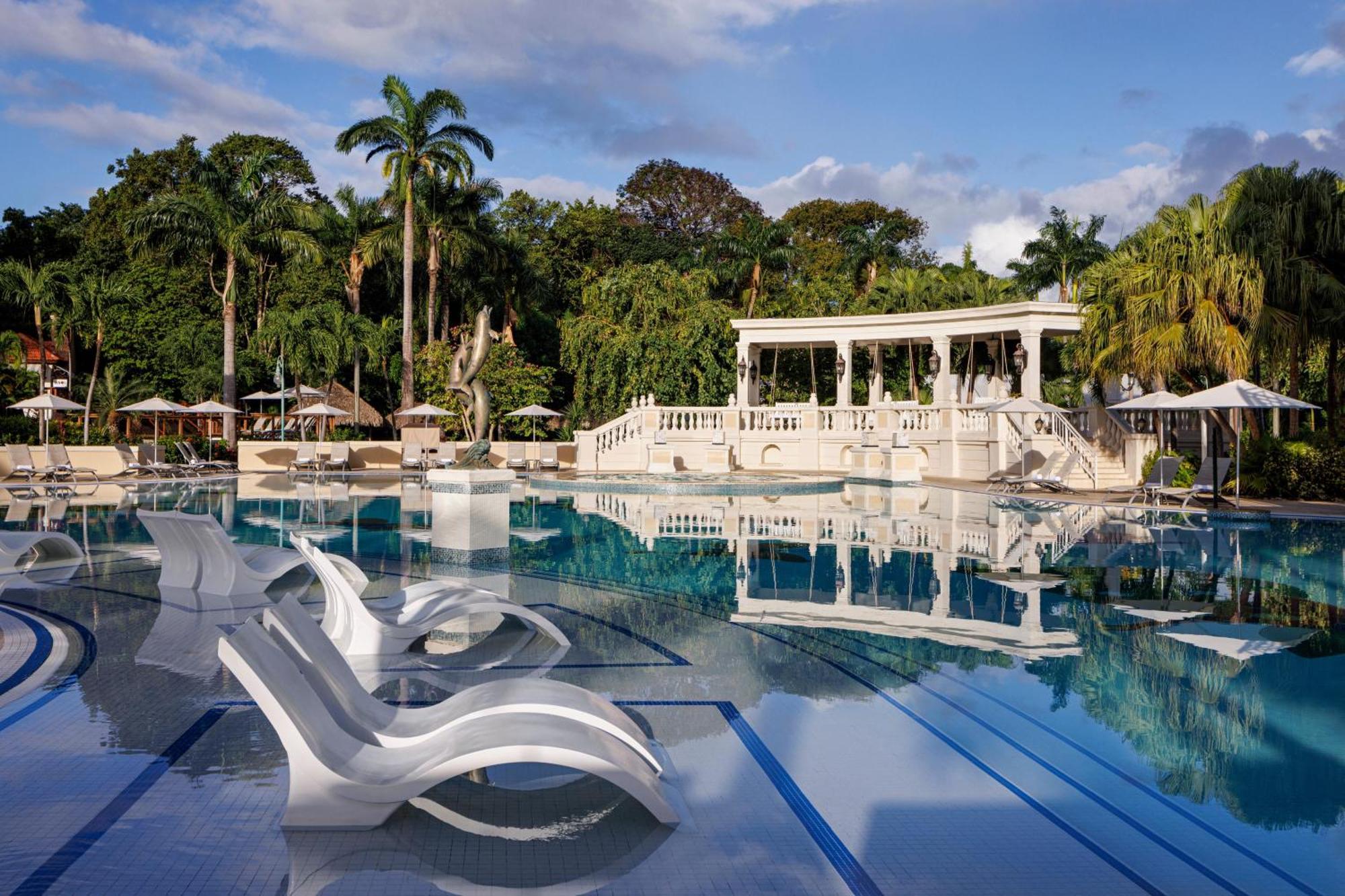 Sandals Ochi Beach All Inclusive Resort - Couples Only (Adults Only) オーチョ・リオス エクステリア 写真