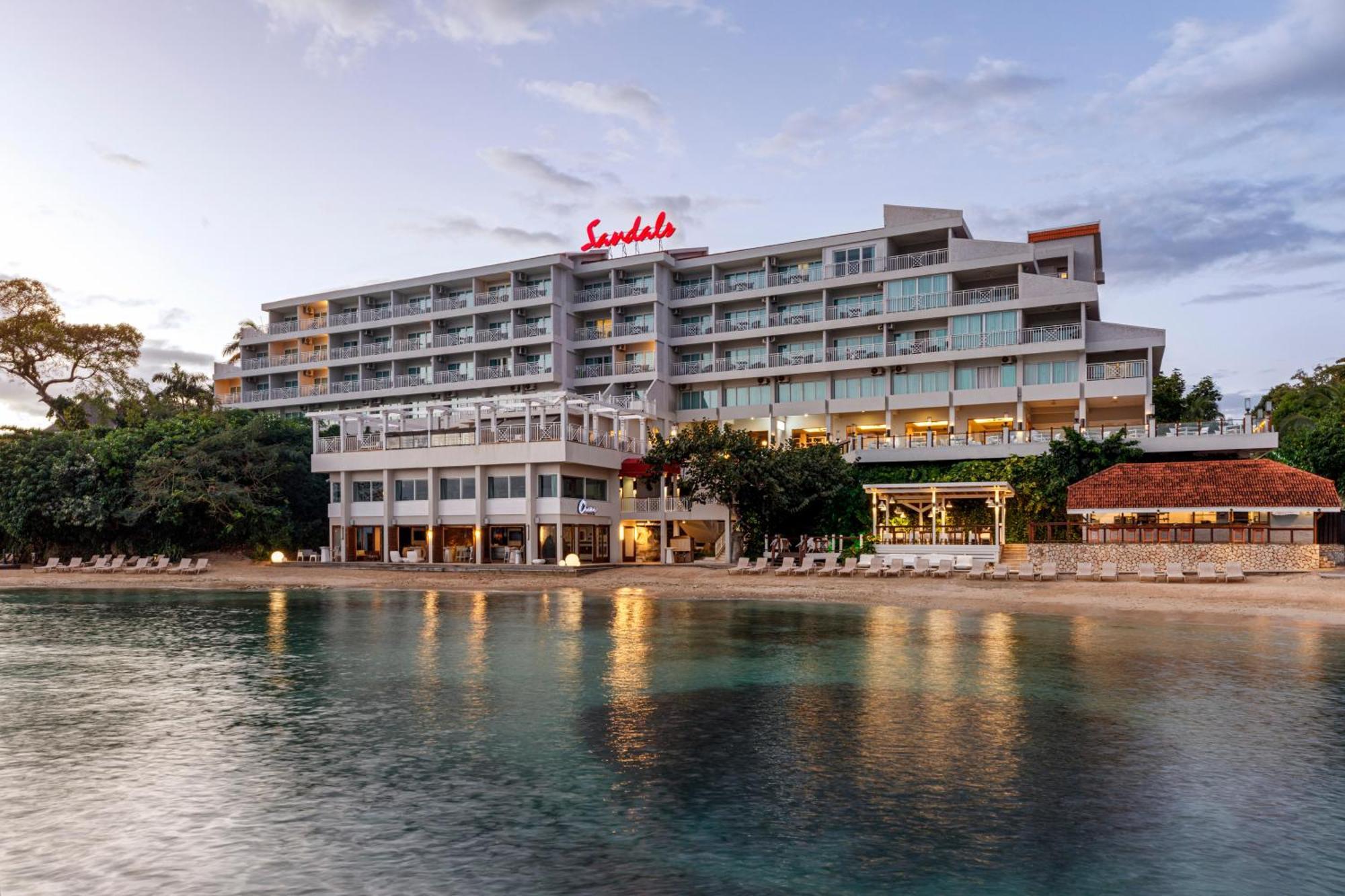 Sandals Ochi Beach All Inclusive Resort - Couples Only (Adults Only) オーチョ・リオス エクステリア 写真