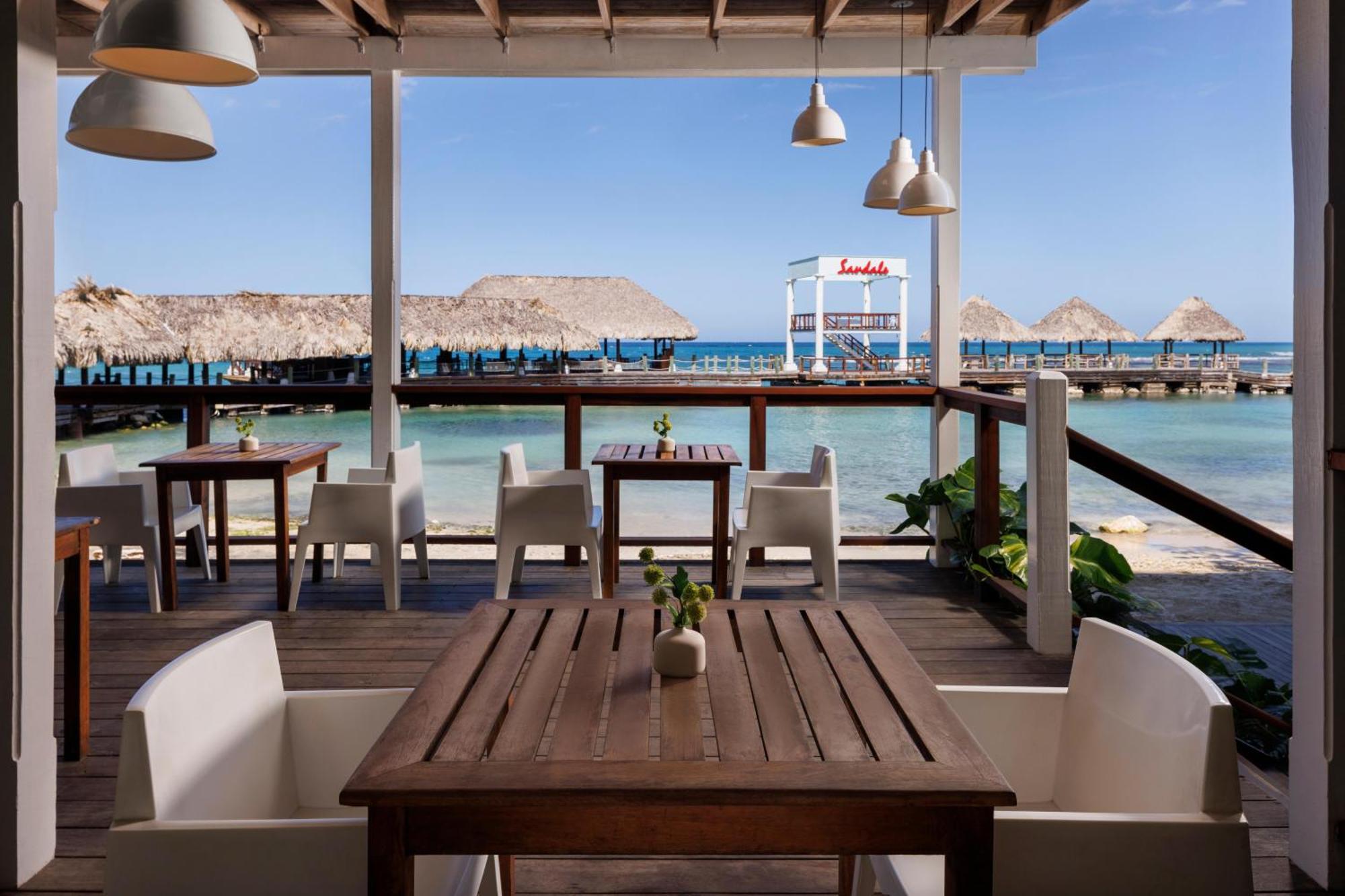 Sandals Ochi Beach All Inclusive Resort - Couples Only (Adults Only) オーチョ・リオス エクステリア 写真