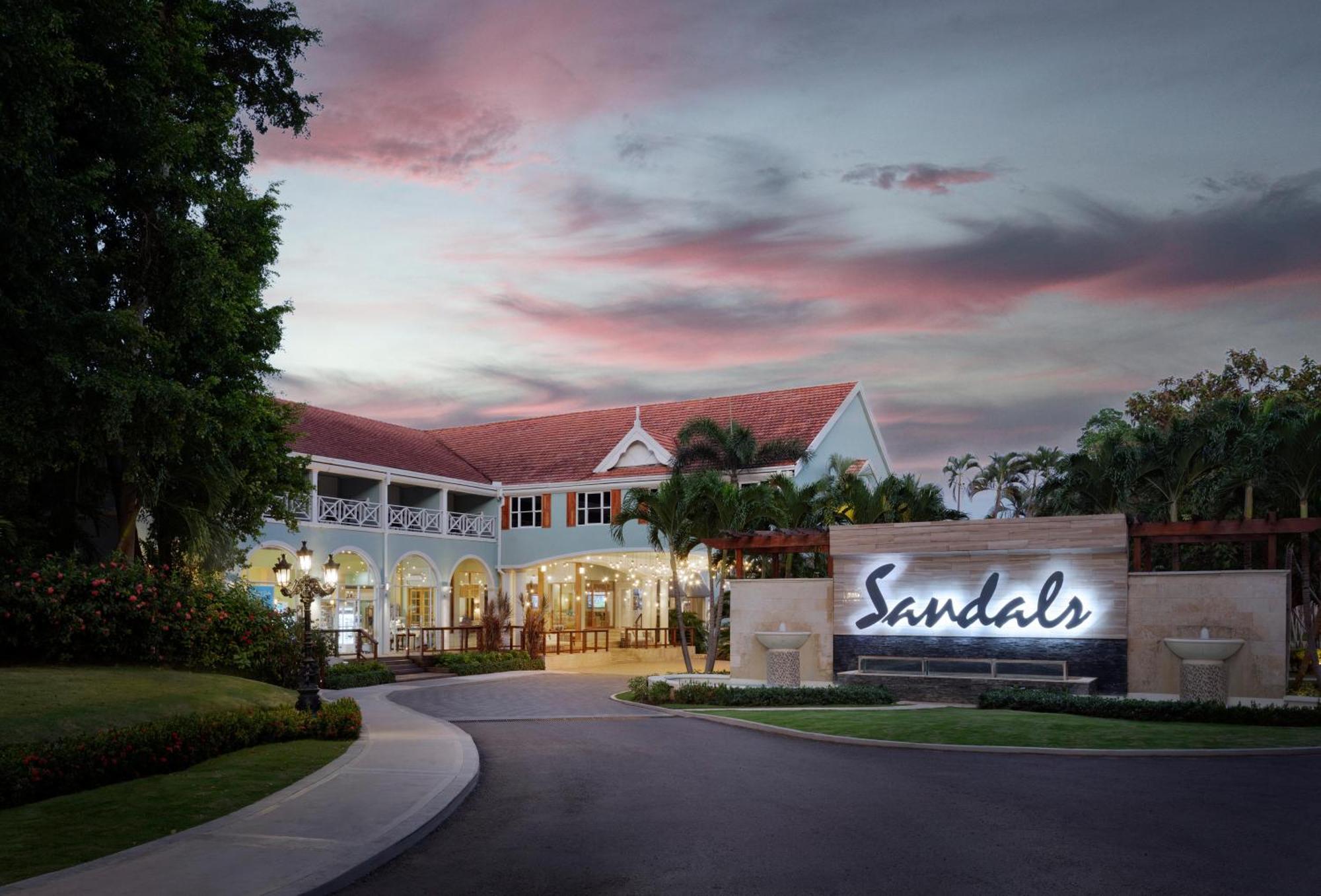 Sandals Ochi Beach All Inclusive Resort - Couples Only (Adults Only) オーチョ・リオス エクステリア 写真